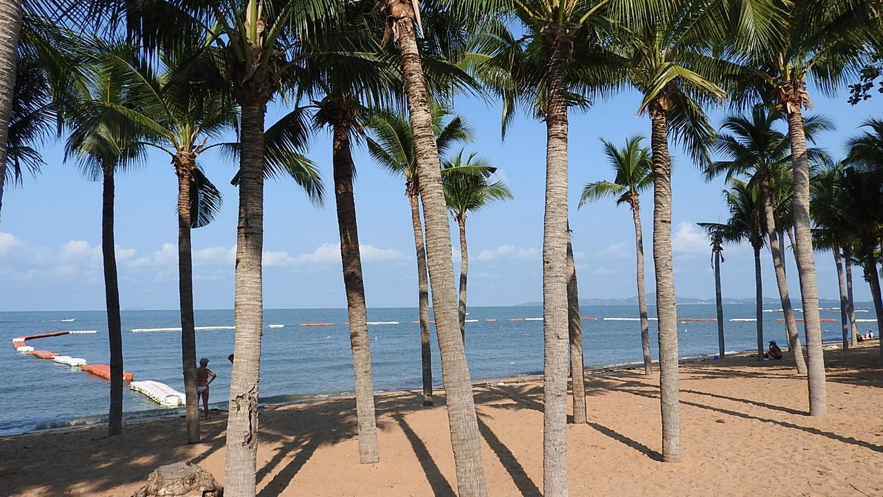 Luxurious Apartment On Jomtien Beach Road Bagian luar foto